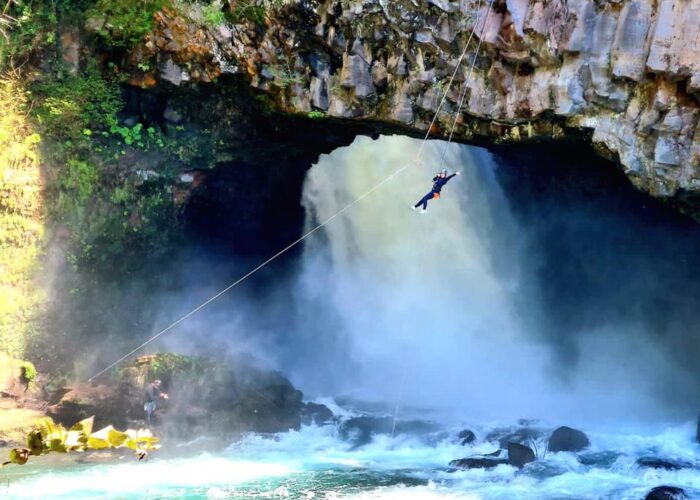 canyoning los mellizos Pucon